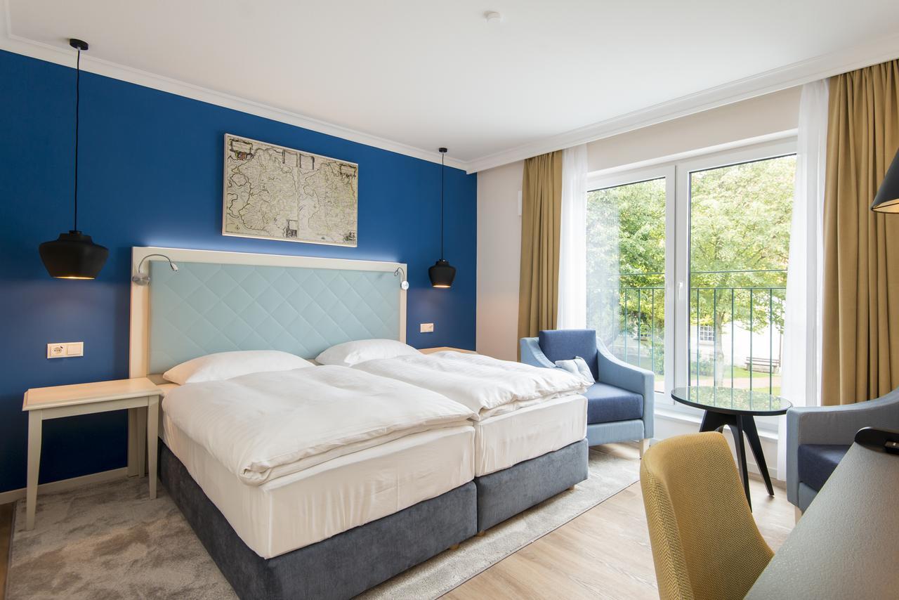 Boutique-Hotel Zur Alten Post 比苏姆 外观 照片