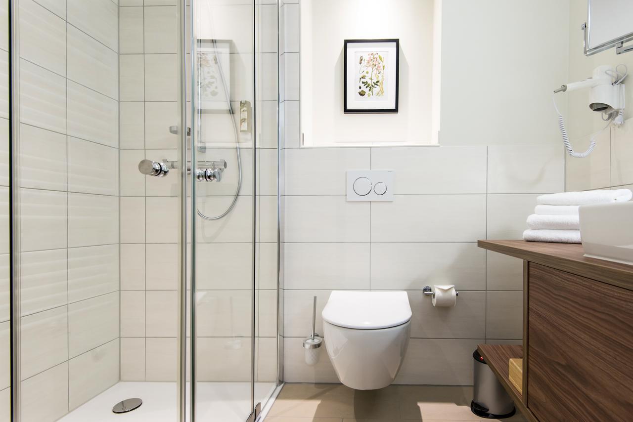 Boutique-Hotel Zur Alten Post 比苏姆 外观 照片