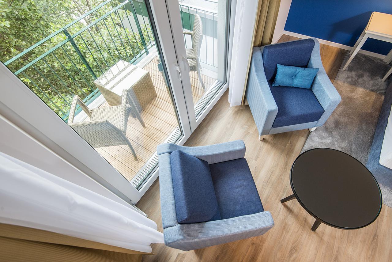 Boutique-Hotel Zur Alten Post 比苏姆 外观 照片